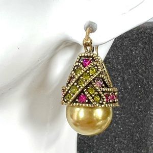 Heidi Daus Swarovski Crystals hugger earrings green bead/pink crystals